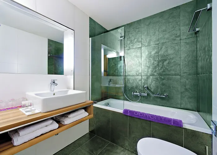 Bohem Art מלון 4*