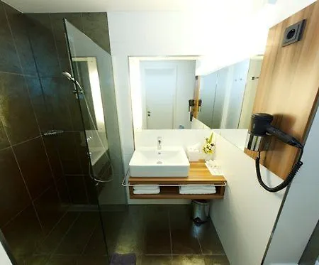 Bohem Art 4*